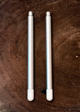 Load image into Gallery viewer, Leg Kit (2 Legs) for Sketchboard Pro 2